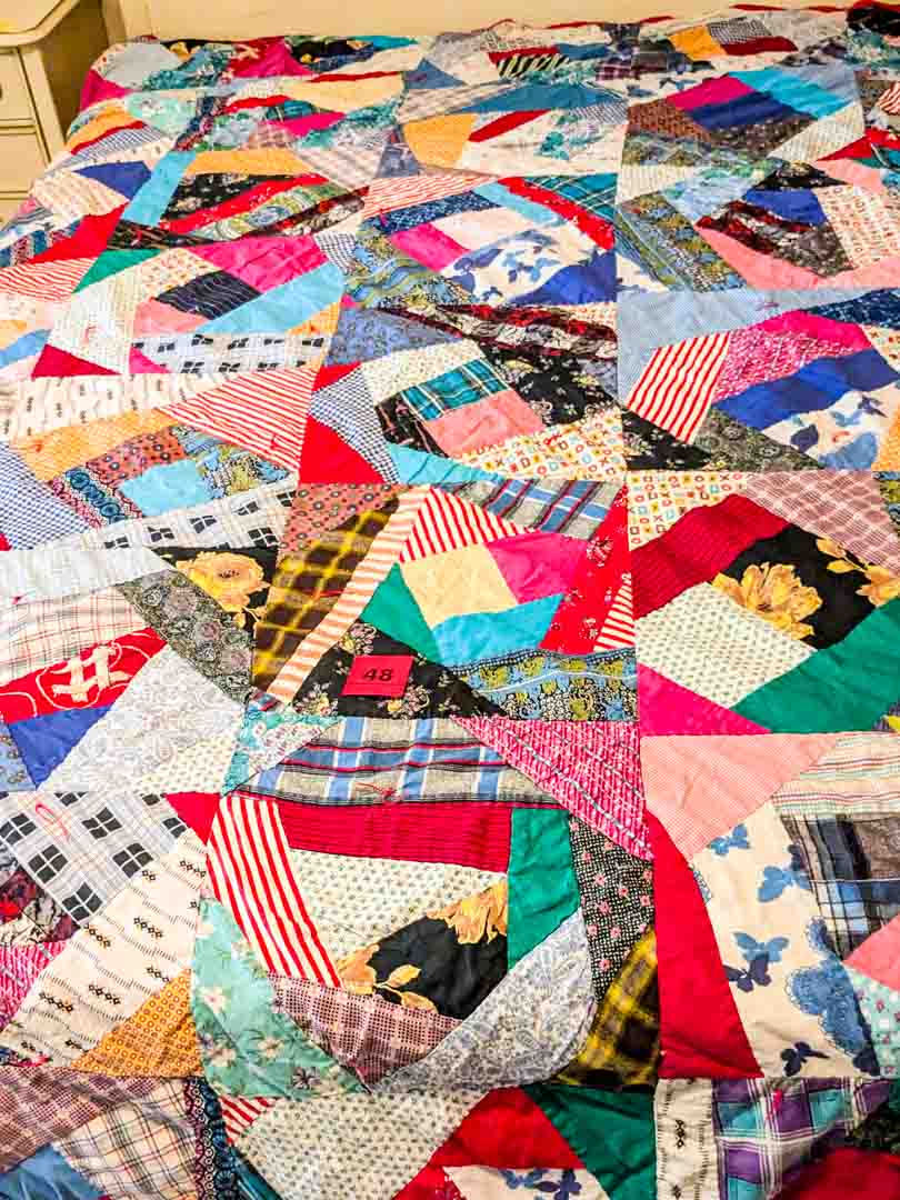 48. Quilt - Image 2