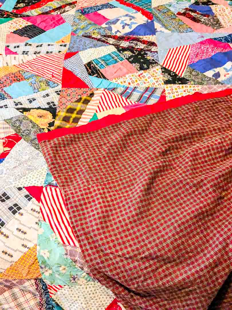 48. Quilt - Image 4
