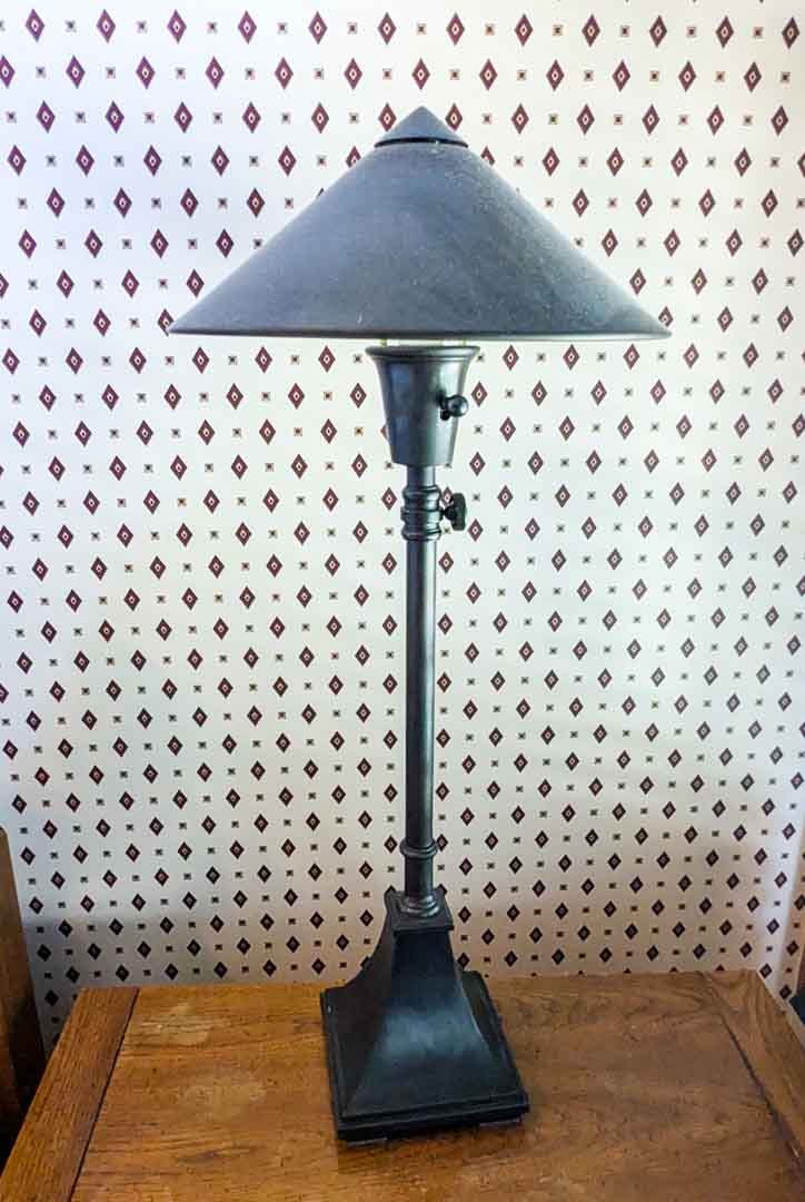 97. Nightstand + 27" Lamp - Image 6