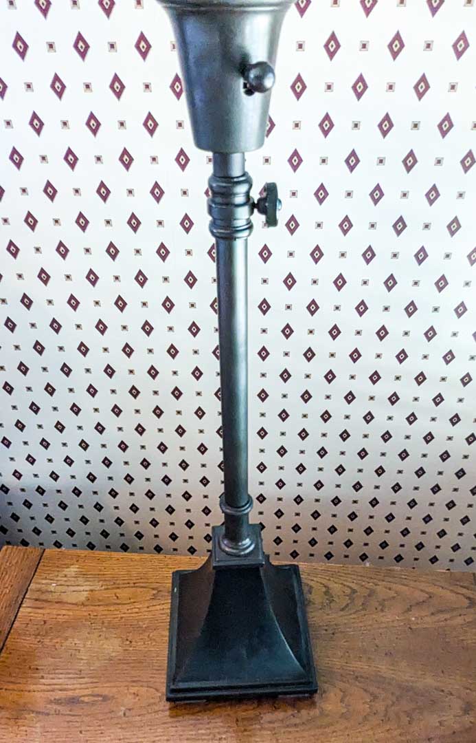 97. Nightstand + 27" Lamp - Image 7