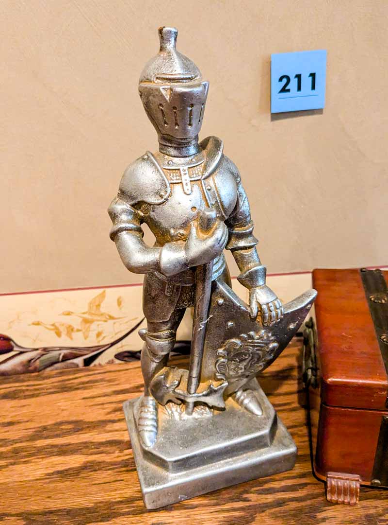 211. Knight, Onyx Bracelet + Jewelry Chest - Image 2