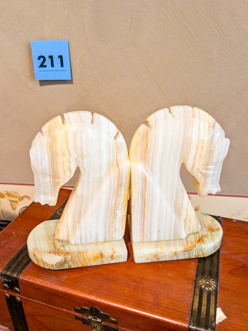 211. Knight, Onyx Bracelet + Jewelry Chest - Image 3