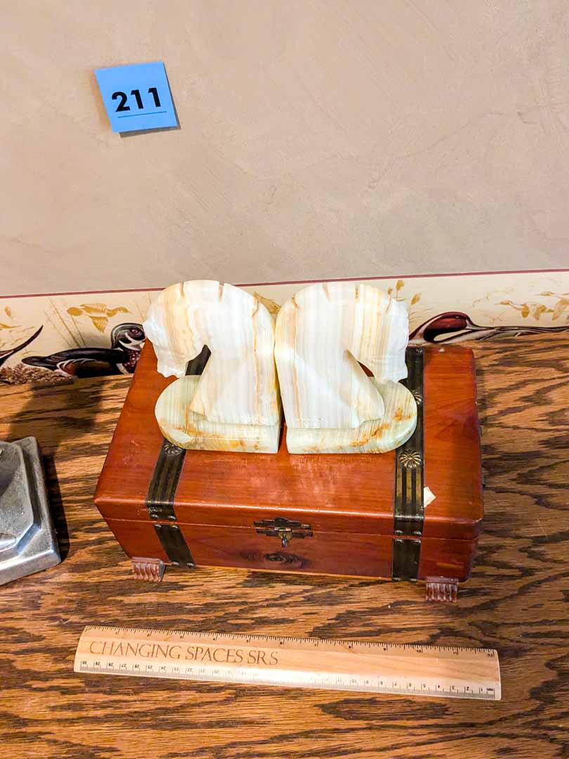 211. Knight, Onyx Bracelet + Jewelry Chest - Image 6