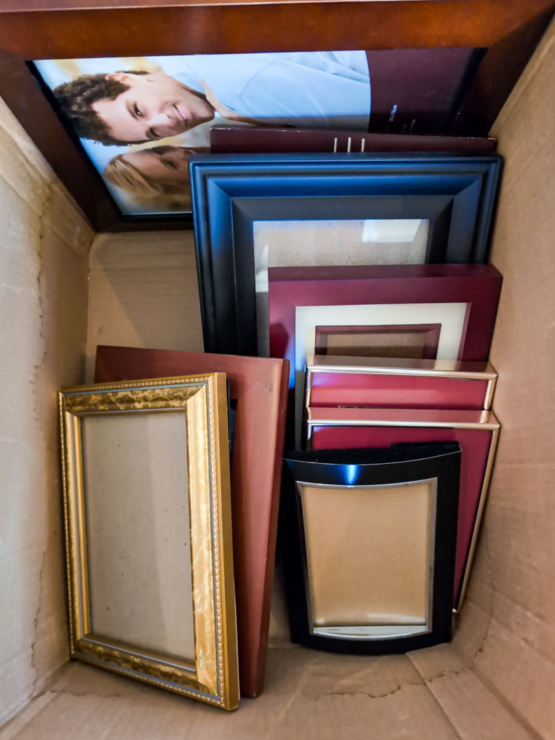 36. Photo Frames & Albums - Image 4