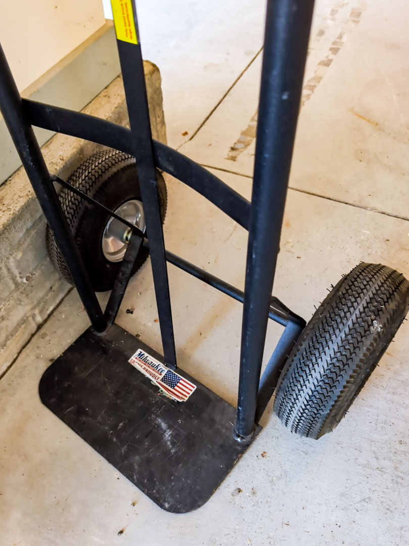 39. Milwaukee 2-Wheel Cart - Image 2
