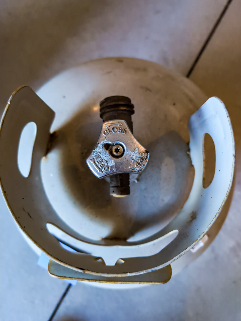 8. 15 lb. Propane Bottle - Image 3