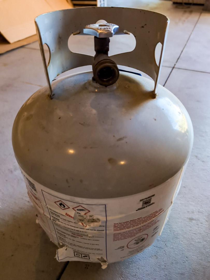 8. 15 lb. Propane Bottle - Image 4