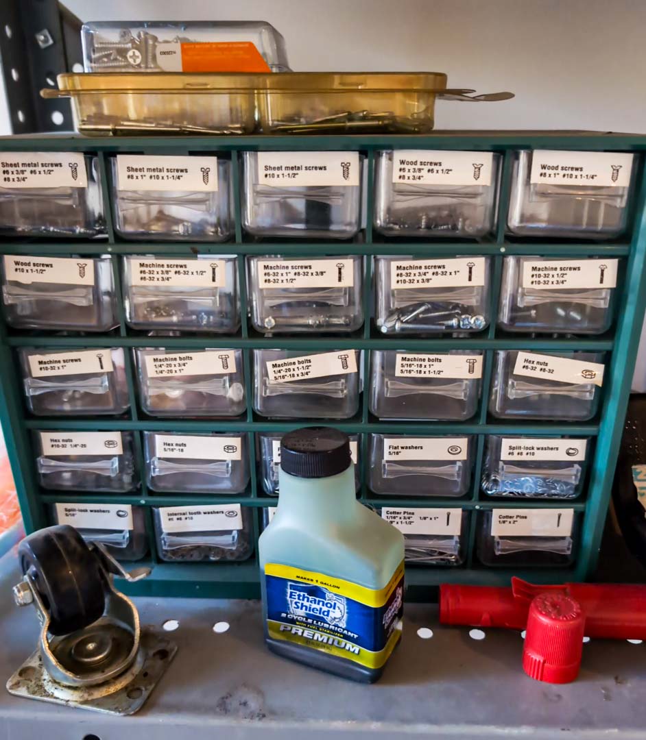 9. Metal Shelf & Contents - Image 2