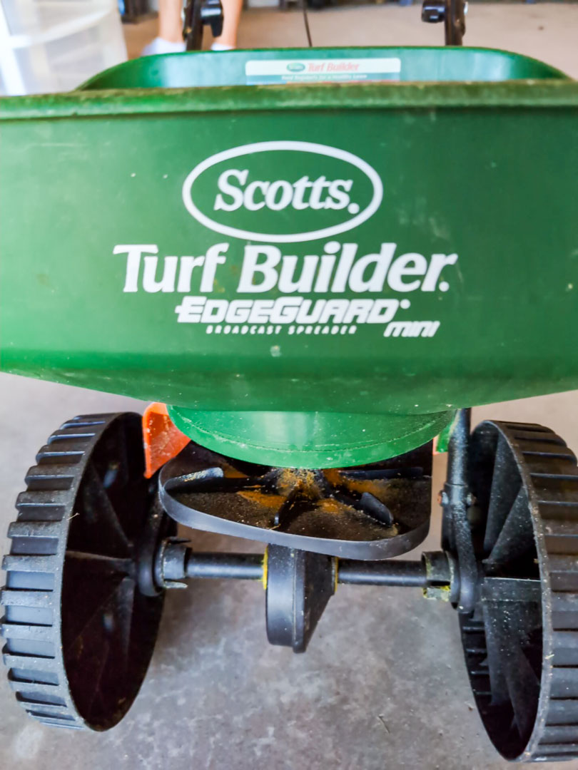 11. Scotts Mini Spreader - Image 2